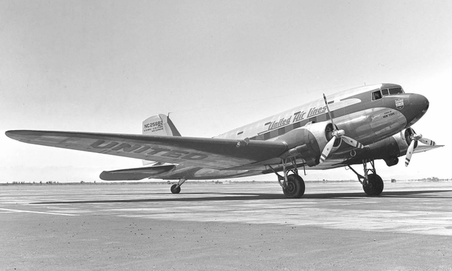 United Air Lines Douglas Sleeper Transport (Bill Larkins)